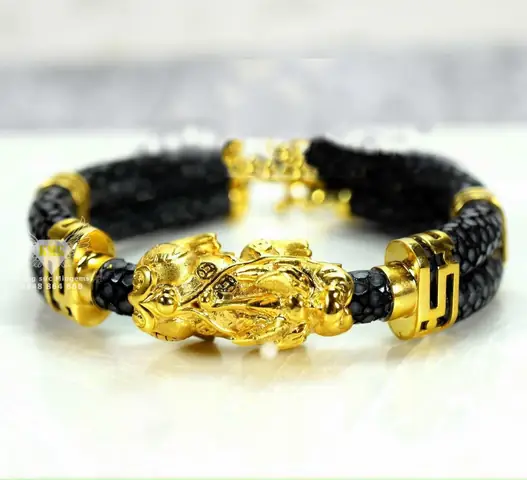 Tìm Hiểu Vòng Tay Tỳ Hưu Vàng 18k: Ý Nghĩa, Cách Chọn Và Lưu Ý Khi Dùng Tìm Hiểu Vòng Tay Tỳ Hưu Vàng 18k: Ý Nghĩa, Cách Chọn Và Lưu Ý Khi Dùng