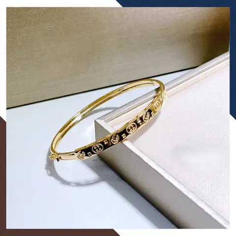 Gợi Ý Chọn Vòng Tay Vàng Đẹp Cho Nữ Theo Dáng Tay Và Ngân Sách