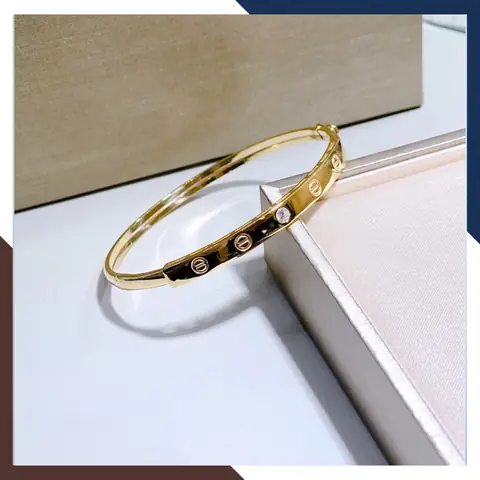 Gợi Ý Chọn Vòng Tay Vàng Đẹp Cho Nữ Theo Dáng Tay Và Ngân Sách