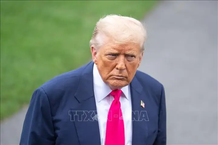 Phân Tích Nhân Tướng Donald Trump: Giải Mã Khuôn Mặt, Tướng Số Và Dự Đoán Vận Mệnh