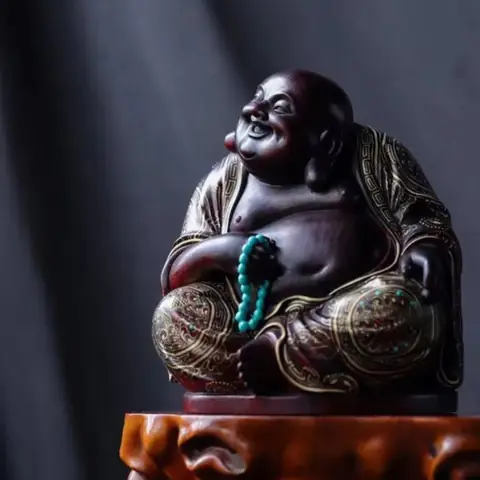 Giải Mã Ý Nghĩa Giấc Mơ Thấy Phật: Điềm Lành, Dữ Và Con Số May Mắn Giải Mã Ý Nghĩa Giấc Mơ Thấy Phật: Điềm Lành, Dữ Và Con Số May Mắn