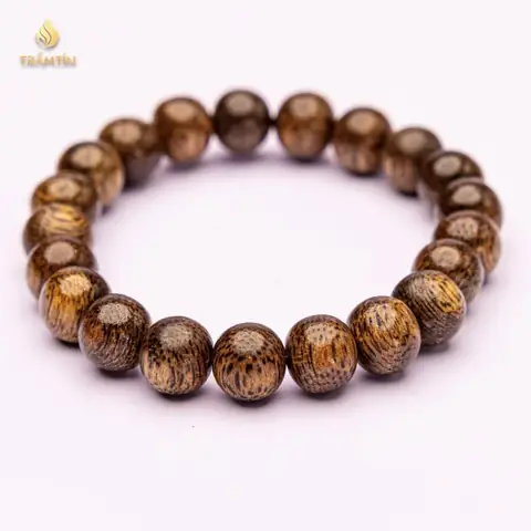 Giải Nghĩa Ý Nghĩa Vòng Tay Trầm Hương Và Tác Dụng Phong Thủy Cho Người Đeo