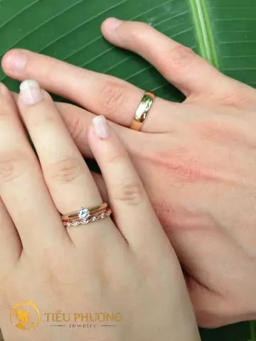 Yêu Nhau Có Nên Đeo Nhẫn Đôi Không Và Những Điều Cần Biết Cho Cặp Đôi Yêu Nhau Có Nên Đeo Nhẫn Đôi Không Và Những Điều Cần Biết Cho Cặp Đôi