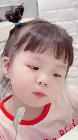 100+ Nh Bé Gái Đáng Yêu Chụp Bình Thường Tự Nhiên Ngây Thơ