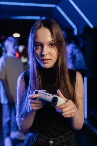 100+ Ảnh Bìa Con Gái Chơi Game Đẹp Nhất, Full 4k Mới Nhất, Cực Chất Lượng Cao