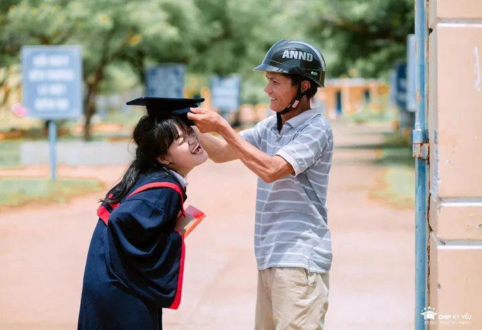 100+ Ảnh Bố Và Con Gái Đẹp Full 4k Mới Nhất, 100+ Hình Ảnh Gia Đình Đẹp Nhất, 100+ Bức Ảnh Bố Và Con Gái Cực Đẹp