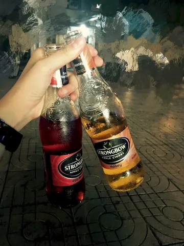 100+ Ảnh Chai Và Gái Cầm Tay Nhau Full 4k Chill Chân Thật 100+ Ảnh Chai Và Gái Cầm Tay Nhau Full 4k Chill Chân Thật