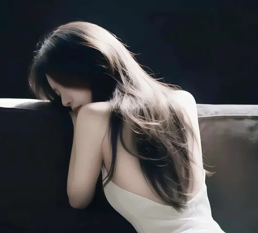 100+ Ảnh Chất Con Gái Sự Cô Đơn 4k, Hình Nền Cô Đơn Đẹp Nhất