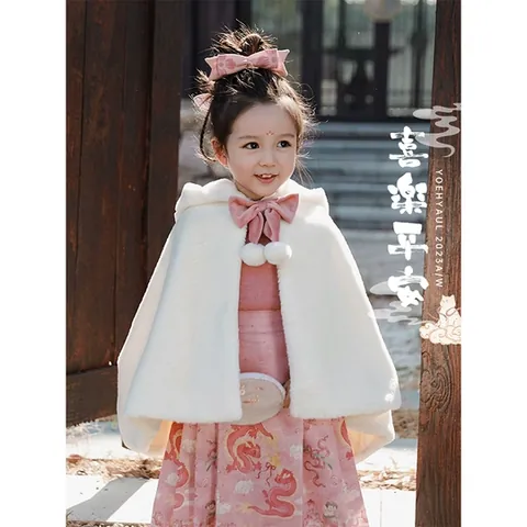 100+ Ảnh Choàng Áo Cho Bạn Gái Lãng Mạn Cực Chill, Full 4k Mới Nhất 100+ Ảnh Choàng Áo Cho Bạn Gái Lãng Mạn Cực Chill, Full 4k Mới Nhất