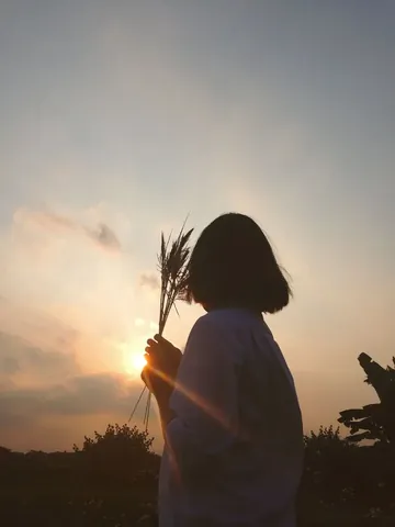 100+ Ảnh Cô Gái Buồn Quay Lưng Trắng Đen Deep Vibe Siêu Chill 100+ Ảnh Cô Gái Buồn Quay Lưng Trắng Đen Deep Vibe Siêu Chill