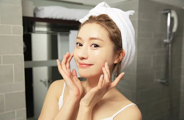 100+ Ảnh Cô Gái Chăm Sóc Da Đẹp Nhất, Hình Nền Skincare Chill Cực Chất