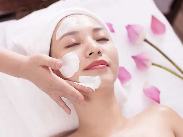100+ Ảnh Cô Gái Chăm Sóc Da Đẹp Nhất, Hình Nền Skincare Chill Cực Chất