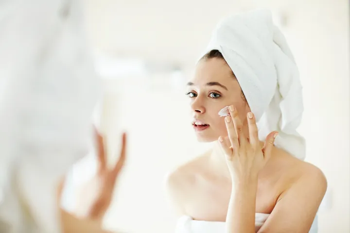 100+ Ảnh Cô Gái Chăm Sóc Da Đẹp Nhất, Hình Nền Skincare Chill Cực Chất