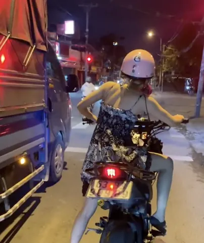 100+ Ảnh Cô Gái Cưỡi Xe Mô Tô Đẹp 4k, Hình Nền Hot Girl Xịn Sò 100+ Ảnh Cô Gái Cưỡi Xe Mô Tô Đẹp 4k, Hình Nền Hot Girl Xịn Sò
