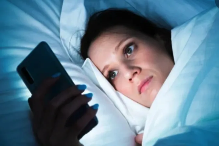 100+ Ảnh Cô Gái Lấy Tay Be Mắt Dễ Thương, Hình Nền 4k Chill Nhất 100+ Ảnh Cô Gái Lấy Tay Be Mắt Dễ Thương, Hình Nền 4k Chill Nhất