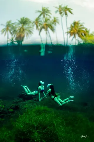 100+ Ảnh Cô Gái Nửa Trên Mặt Nước Chill Chất, Wallpaper 4k Cực Đẹp