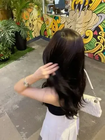 100+ Ảnh Cô Gái Tóc Dài Quay Lưng Ra Ngoài Chill, Hình Nền Đẹp Nhất
