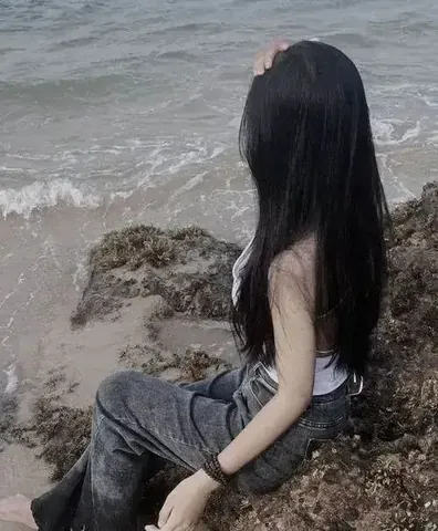 100+ Ảnh Cô Gái Tóc Dài Quay Lưng Ra Ngoài Chill, Hình Nền Đẹp Nhất