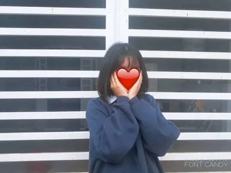 100+ Ảnh Cô Gái Tóc Ngắn Che Mặt Áo Trắng Chất Lượng Cao, Hình Nền Đẹp Tinh Tế