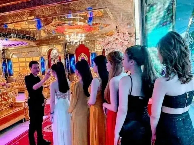 100+ Ảnh Cô Gái Xếp Hàng Full 4k Chill, Hình Nền Đẹp Mê Ly 100+ Ảnh Cô Gái Xếp Hàng Full 4k Chill, Hình Nền Đẹp Mê Ly