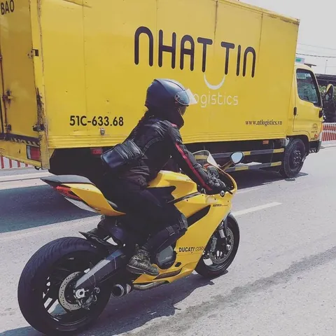 100+ Ảnh Con Gái Đi Xe Phân Khối Lớng Chất Lượng Cao, Hình Nền Hot Girl Biker Mạnh Mẽ 100+ Ảnh Con Gái Đi Xe Phân Khối Lớng Chất Lượng Cao, Hình Nền Hot Girl Biker Mạnh Mẽ