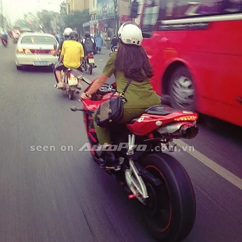100+ Ảnh Con Gái Đi Xe Phân Khối Lớng Chất Lượng Cao, Hình Nền Hot Girl Biker Mạnh Mẽ 100+ Ảnh Con Gái Đi Xe Phân Khối Lớng Chất Lượng Cao, Hình Nền Hot Girl Biker Mạnh Mẽ