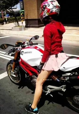 100+ Ảnh Con Gái Đi Xe Phân Khối Lớng Chất Lượng Cao, Hình Nền Hot Girl Biker Mạnh Mẽ 100+ Ảnh Con Gái Đi Xe Phân Khối Lớng Chất Lượng Cao, Hình Nền Hot Girl Biker Mạnh Mẽ
