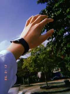 100+ Ảnh Con Gái Trên Sân Cỏ Chill Chill, 100+ Hình Nền Sân Cỏ Full Hd Cực Chất Cho Nàng