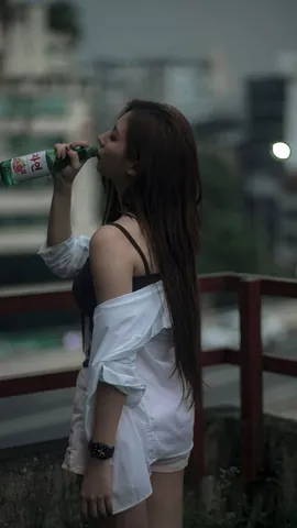 100+ Ảnh Con Gái Uống Rượu Quay Lưng Chill, Hình Nền Đêm 4k Đẹp 100+ Ảnh Con Gái Uống Rượu Quay Lưng Chill, Hình Nền Đêm 4k Đẹp