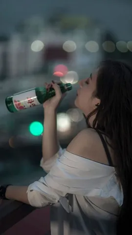 100+ Ảnh Con Gái Uống Rượu Quay Lưng Chill, Hình Nền Đêm 4k Đẹp 100+ Ảnh Con Gái Uống Rượu Quay Lưng Chill, Hình Nền Đêm 4k Đẹp