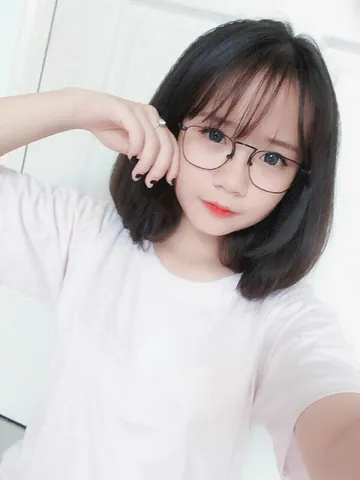 100+ Ảnh Gái 2k4 Đẹp Full 4k, Hình Nền Gái 2k4 Xinh Mới Nhất