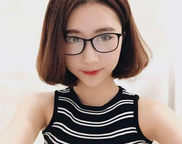 100+ Ảnh Gái Dễ Thương Tóc Ngắn Đeo Kính Full Hd Cực Chill 100+ Ảnh Gái Dễ Thương Tóc Ngắn Đeo Kính Full Hd Cực Chill