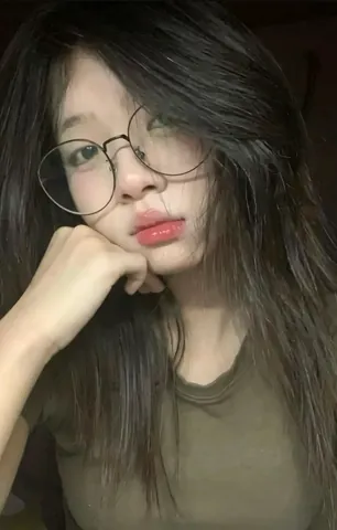 100+ Ảnh Gái Dễ Thương Tóc Ngắn Đeo Kính Full Hd Cực Chill 100+ Ảnh Gái Dễ Thương Tóc Ngắn Đeo Kính Full Hd Cực Chill