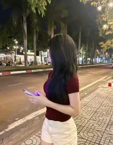 999+ Ảnh Ảnh Gái Dưới 18 Quay Lưng Lại Mới Nhất Hiện Nay