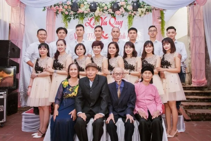 100+ Ảnh Gia Đình Nghệ Sĩ 3 Cô Con Gái Xinh Đẹp, 100+ Hình 3 Tiểu Thư Đẹp