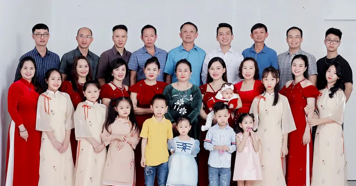100+ Ảnh Gia Đình Nghệ Sĩ 3 Cô Con Gái Xinh Đẹp, 100+ Hình 3 Tiểu Thư Đẹp