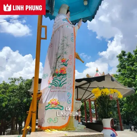Mua Áo Cúng Mẹ Quan Âm: Bảng Giá, Kích Cỡ, Chất Liệu & Cách Chọn Đúng Chuẩn