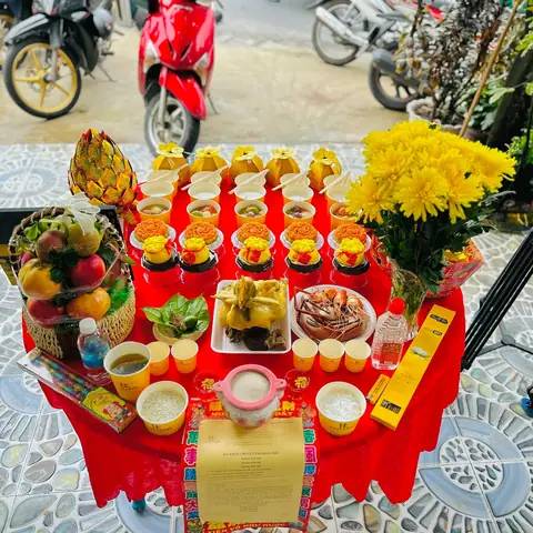 Hướng Dẫn Chuẩn Bị Bàn Cúng Tất Niên Đầy Đủ: Menu 3 Miền, Văn Khấn, Vị Trí Đặt Và Lưu Ý Quan Trọng