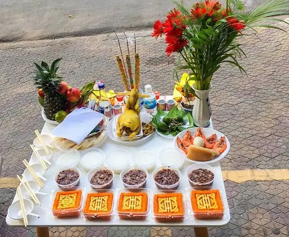Hướng Dẫn Chuẩn Bị Bàn Cúng Tất Niên Đầy Đủ: Menu 3 Miền, Văn Khấn, Vị Trí Đặt Và Lưu Ý Quan Trọng
