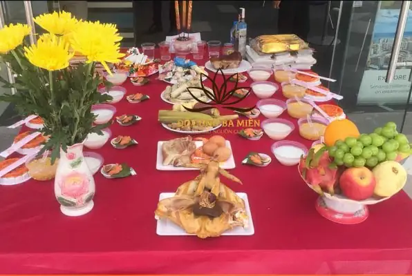 Văn Khấn Cúng Tất Niên Đầy Đủ Nhất: Bài Khấn Trong Nhà, Ngoài Trời, Kinh Doanh & Giờ Cúng Chi Tiết Năm 2025
