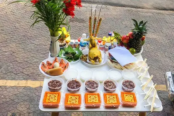 Hướng Dẫn Chi Tiết Bài Cúng Dựng Cửa Chính Chuẩn Phong Thủy, Mâm Lễ Và Văn Khấn