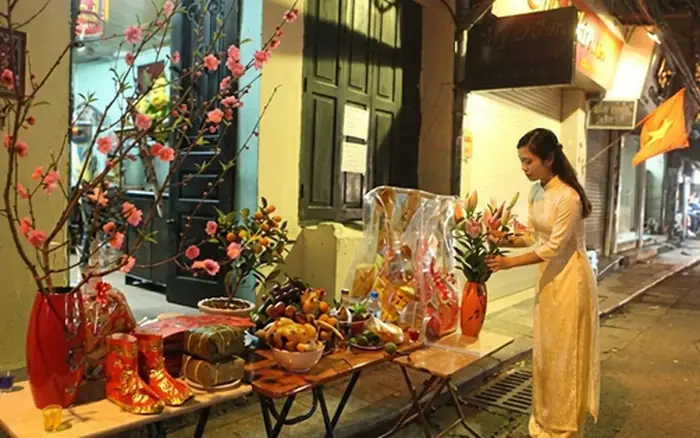 Bài Văn Khấn Cúng Giao Thừa Ngoài Trời Tết Kỷ Hợi Đúng Nghi Thức Cổ Truyền Bài Văn Khấn Cúng Giao Thừa Ngoài Trời Tết Kỷ Hợi Đúng Nghi Thức Cổ Truyền