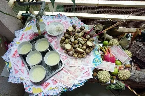 Hướng Dẫn Cúng Rằm Tháng 7 Cho Người Mới Mất: Văn Khấn, Lễ Vật Và Quy Trình Chi Tiết Nhất