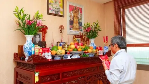 Bài Sớ Cúng Rằm Tháng 7 Chuẩn Nhất 2025: Văn Khấn Vu Lan Đầy Đủ, Dễ Đọc, Dễ Học
