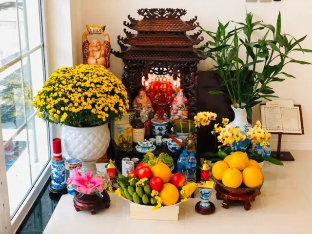 Cách Trang Trí Bàn Thờ Cúng Ông Địa Thần Tài Đẹp, Chuẩn Phong Thủy Ngày Tết Cách Trang Trí Bàn Thờ Cúng Ông Địa Thần Tài Đẹp, Chuẩn Phong Thủy Ngày Tết