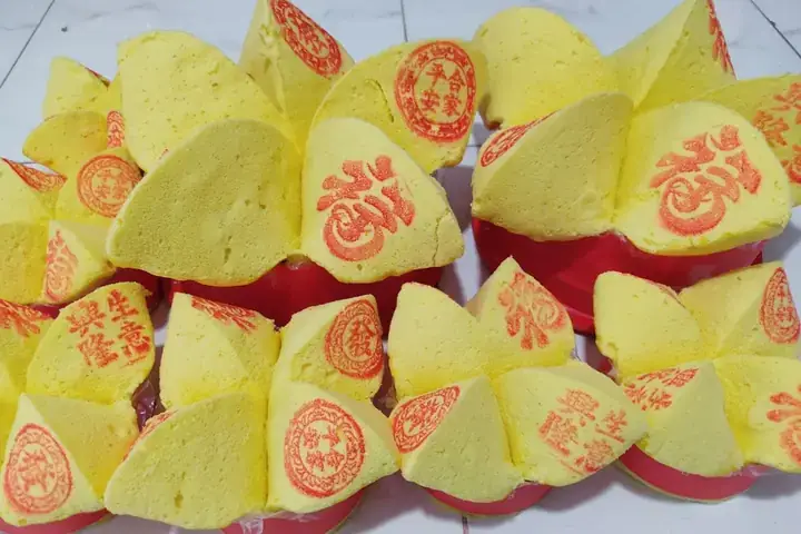 Bánh Bông Lan Cúng: Nghĩa, Cách Chọn Và Ý Nghĩa Trong Lễ Cúng Khai Trương Bánh Bông Lan Cúng: Nghĩa, Cách Chọn Và Ý Nghĩa Trong Lễ Cúng Khai Trương