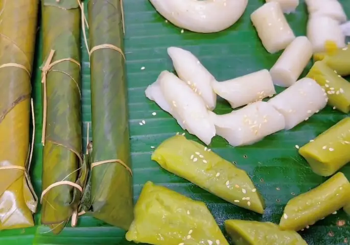 Cách Làm Bánh Cúng Miền Tây (lá Dứa) Chuẩn Vị, Thơm Ngon, Đơn Giản Tại Nhà Cách Làm Bánh Cúng Miền Tây (lá Dứa) Chuẩn Vị, Thơm Ngon, Đơn Giản Tại Nhà