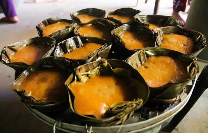 Bánh Tổ Cúng Ông Táo: Ý Nghĩa, Cách Chọn Và Những Điều Cần Biết Để Mâm Lễ Chuẩn Phòng Thủy Bánh Tổ Cúng Ông Táo: Ý Nghĩa, Cách Chọn Và Những Điều Cần Biết Để Mâm Lễ Chuẩn Phòng Thủy