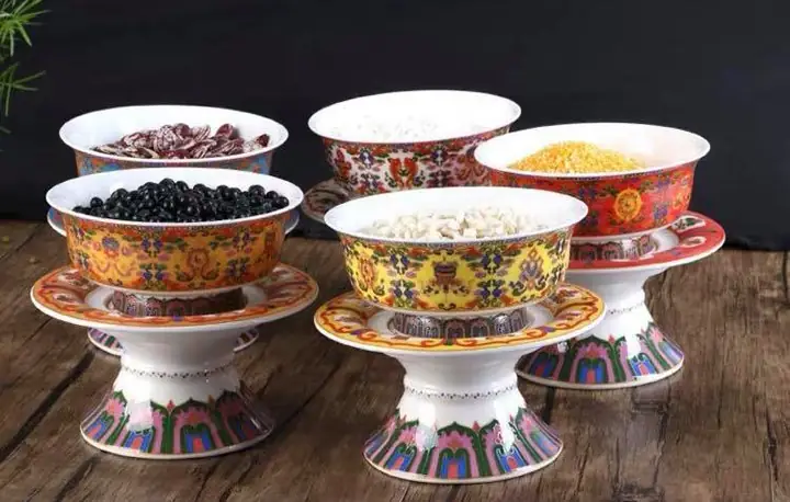 Hướng Dẫn Nghi Thức Cúng Cơm Phật Tại Gia Chuẩn Chỉnh: Số Lượng Bát, Nguyện Văn Và Ý Nghĩa Hướng Dẫn Nghi Thức Cúng Cơm Phật Tại Gia Chuẩn Chỉnh: Số Lượng Bát, Nguyện Văn Và Ý Nghĩa