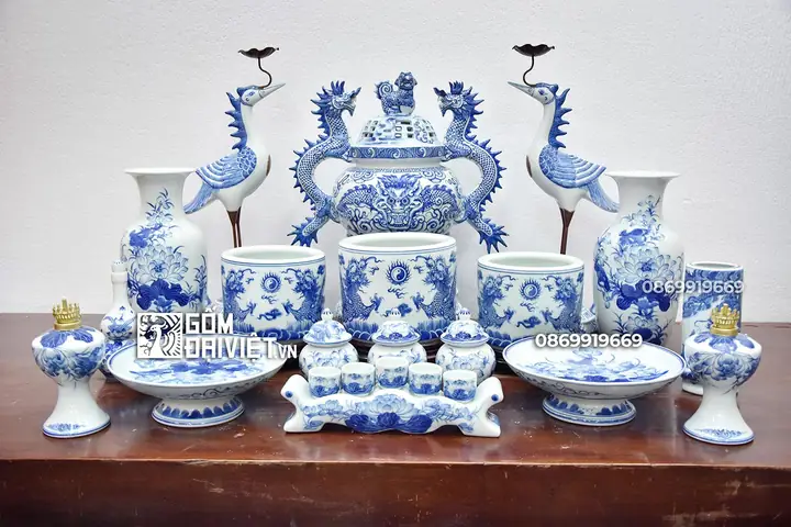 Bộ Đồ Thờ Cúng Đầy Đủ Gồm Những Gì? Danh Sách Chi Tiết Các Vật Phẩm Chuẩn Phong Thủy